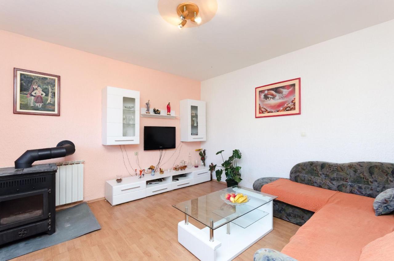 Apartments Rajka لوبار المظهر الخارجي الصورة
