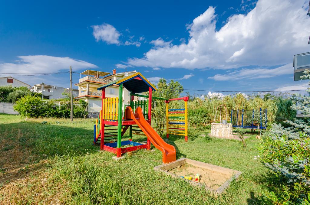 Apartments Rajka لوبار المظهر الخارجي الصورة